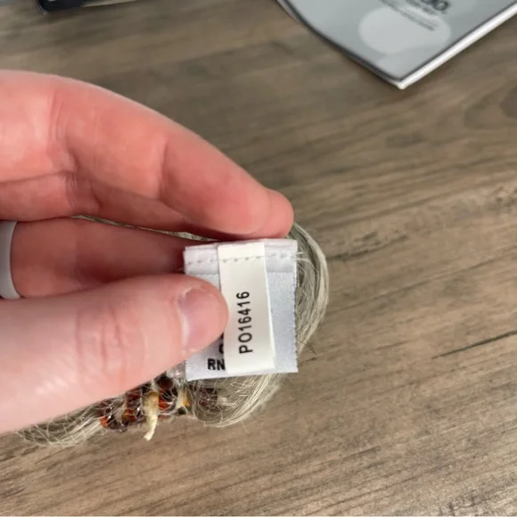 Brand new‎ hairdo hair do clip on hair Poof pouf silver mist light grey - Picture 5 of 7